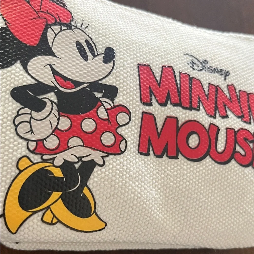 Disney Minnie Mouse Zippered Coin Purse Pouch